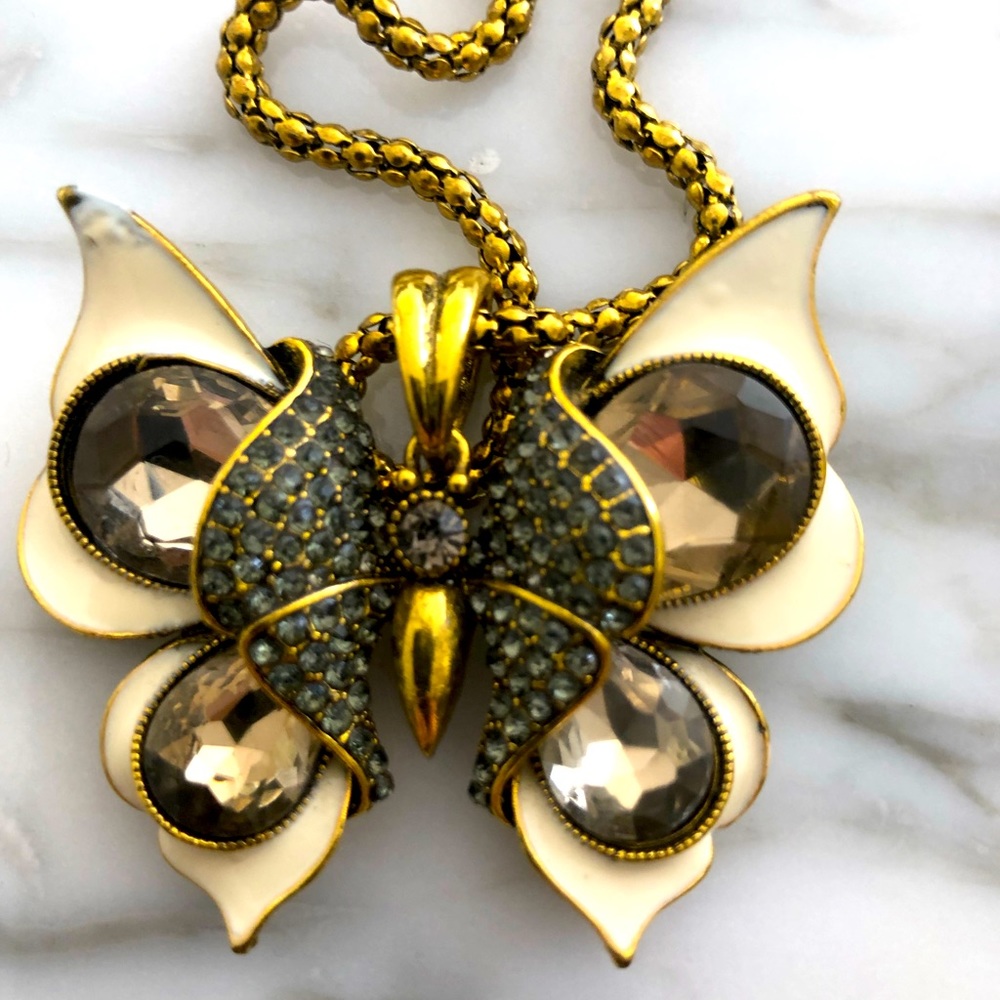 NWT Betsey Johnson butterfly pendant with rhinestones gold necklace